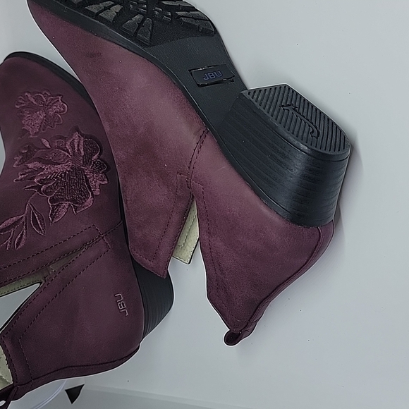 JBU by Jambu Parker Purple Embroidered Ankle Boot in Wine 6.5 - Picture 5 of 5